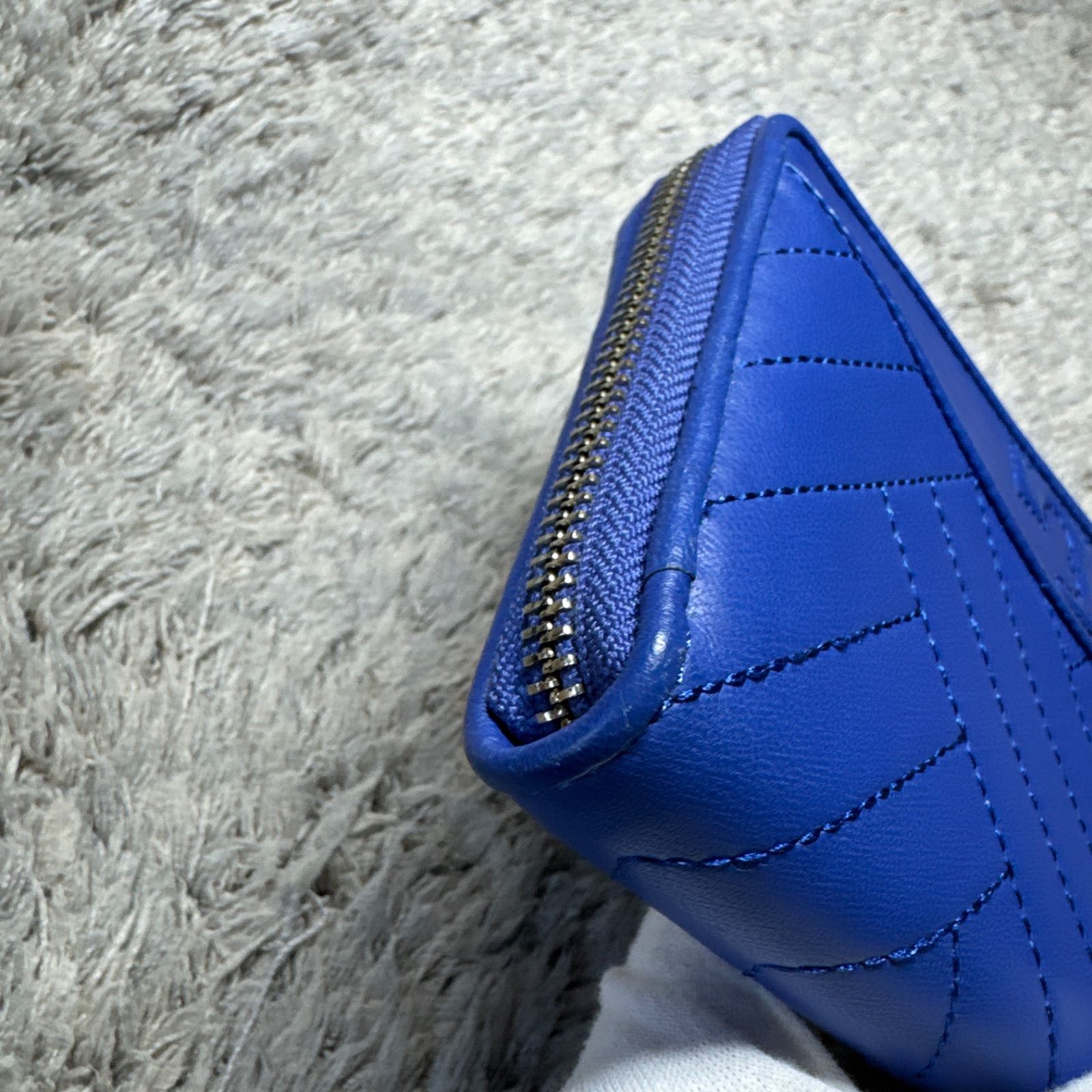 TORY BURCH トリーバーチ 長財布 ラウンドファスナー レザー ブルー
