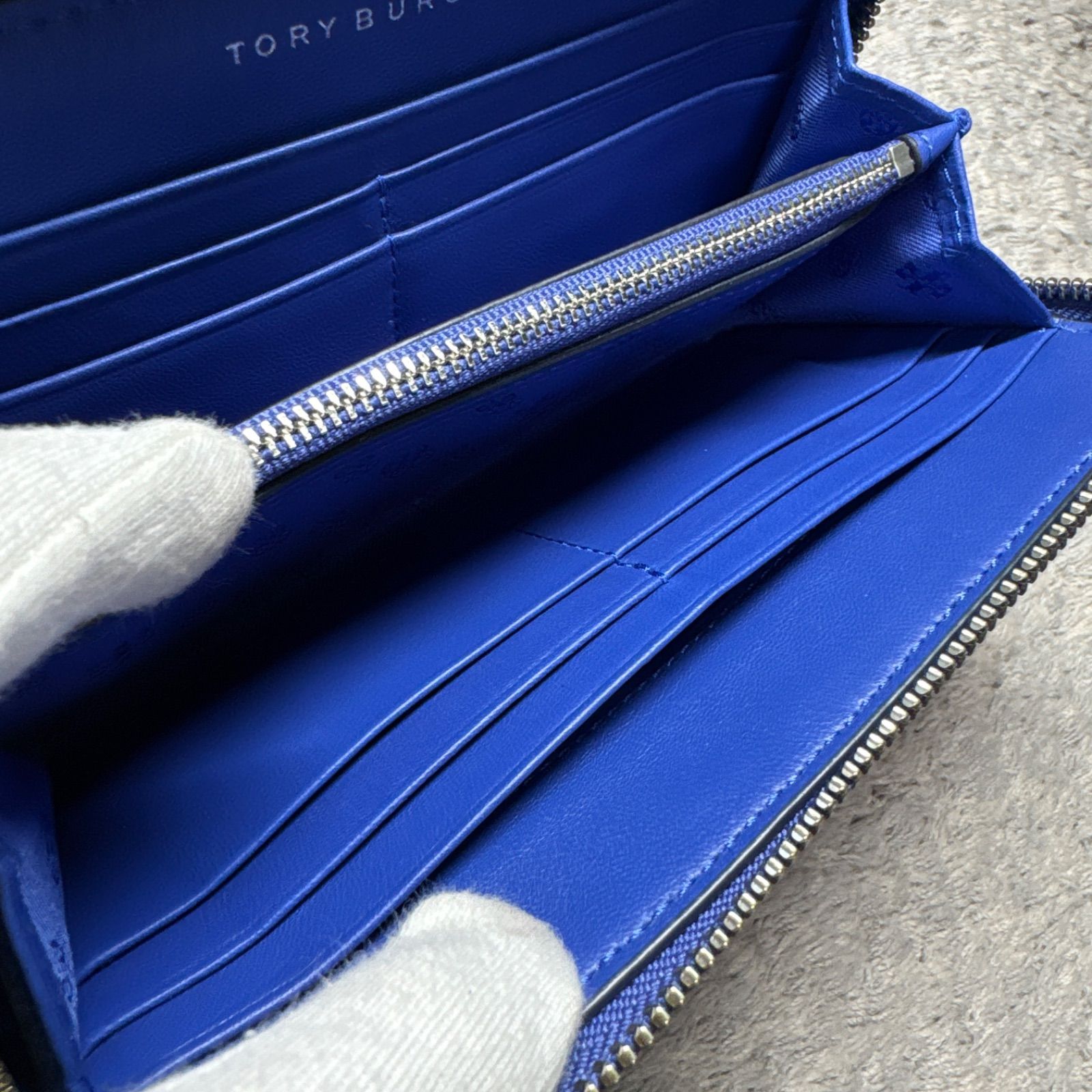 TORY BURCH トリーバーチ 長財布 ラウンドファスナー レザー ブルー 