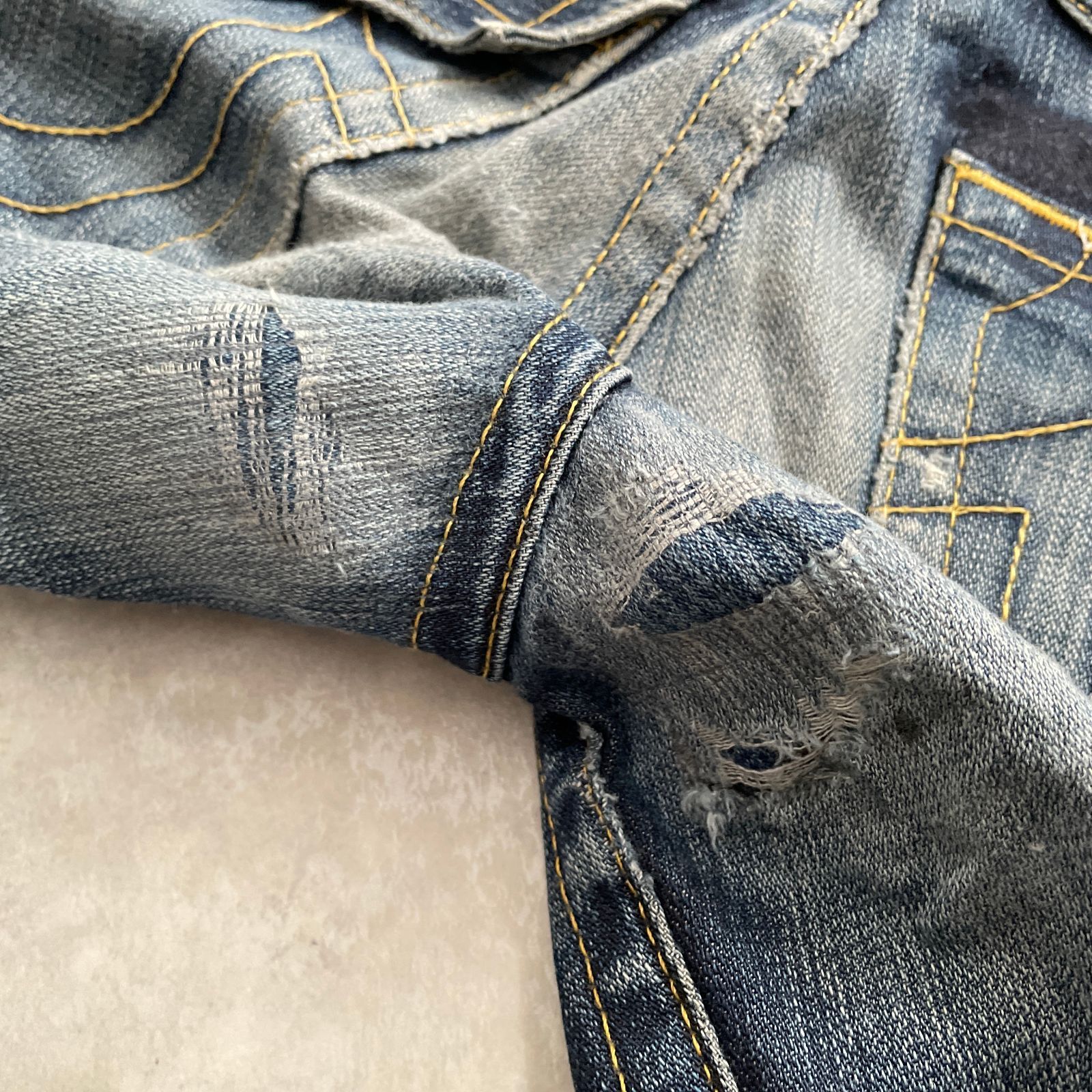 TRUE RELIGION USA製 ダメージ加工 ストレートデニム デニムパンツ 
