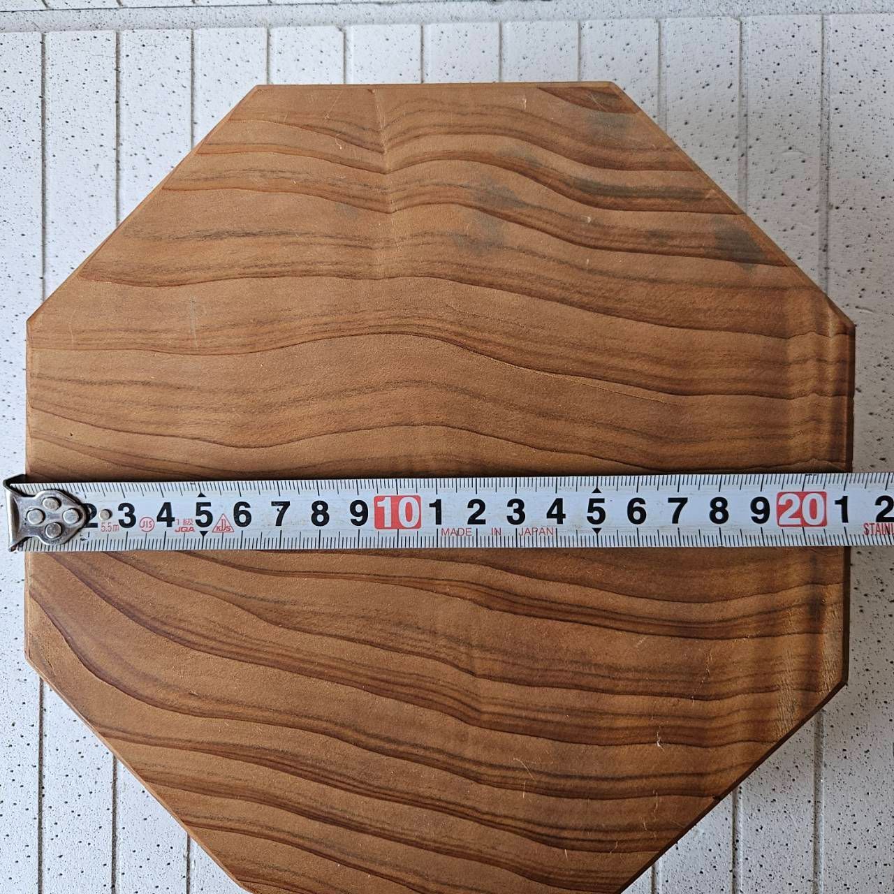 魚沼杉 花台 飾り台 八角 直径21.1㎝～21.5㎝ 高さ5.9～6.0㎝ 約750g