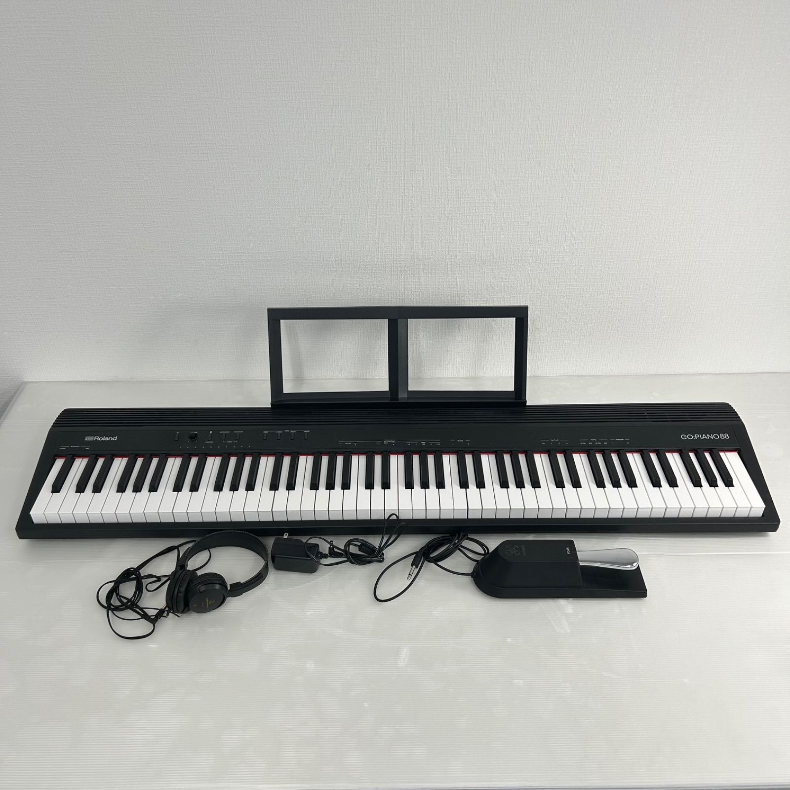 【美品】Roland GO:PIANO 88 2022年製 ☆電子ピアノ ☆Roland GO:PIANO 88 2022年製 88鍵 譜面台 ACアダプタ