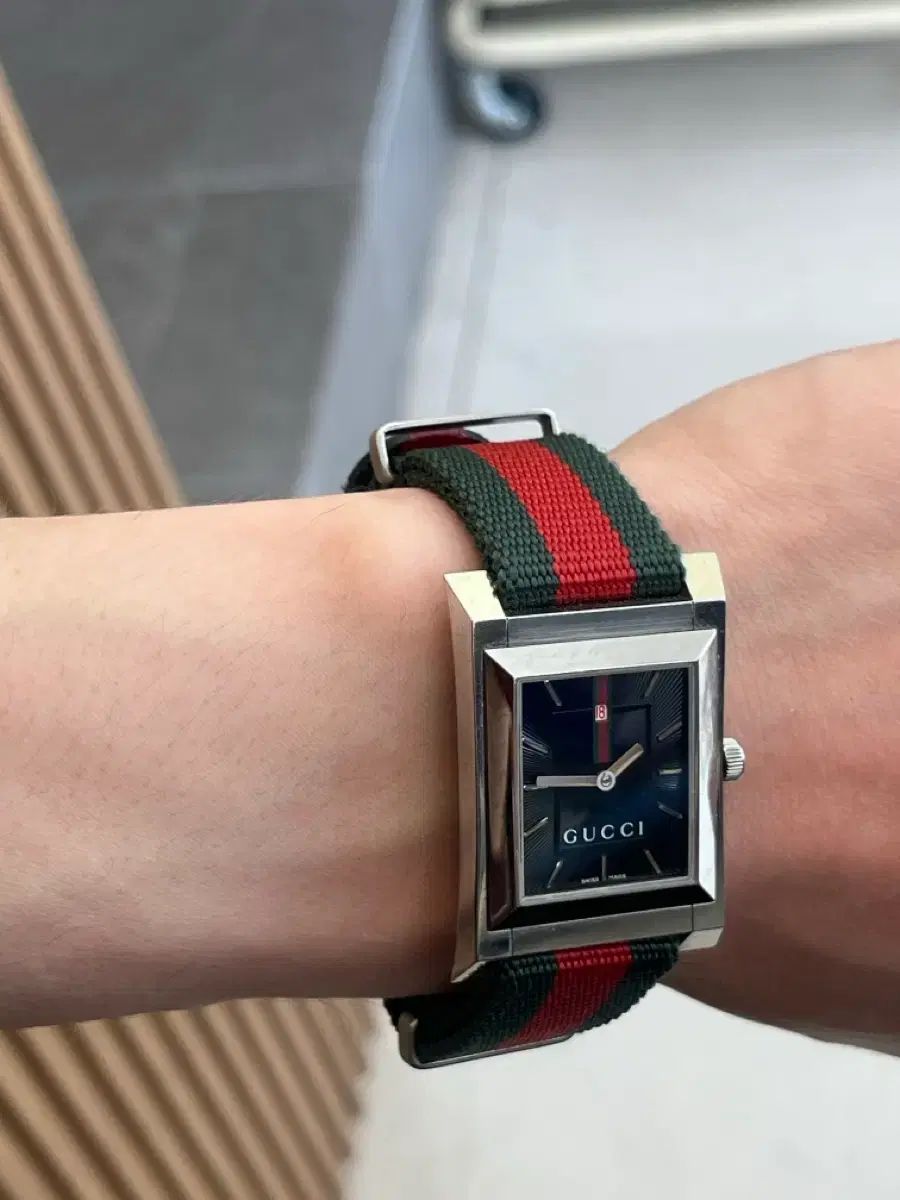 グッチ Starship Square メタル クオーツ ウォッチ