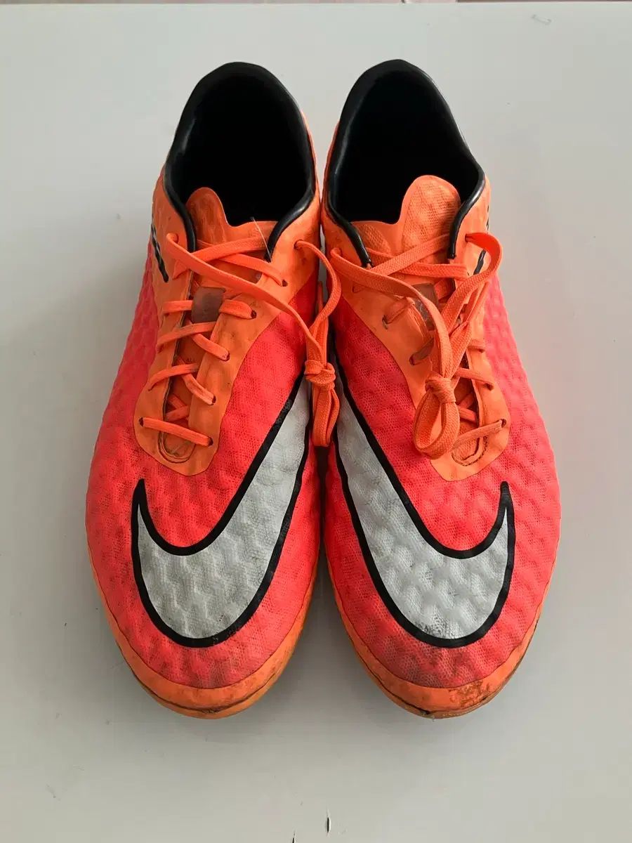 260 NIKE ハイパーヴェノム ファントム 1 FG