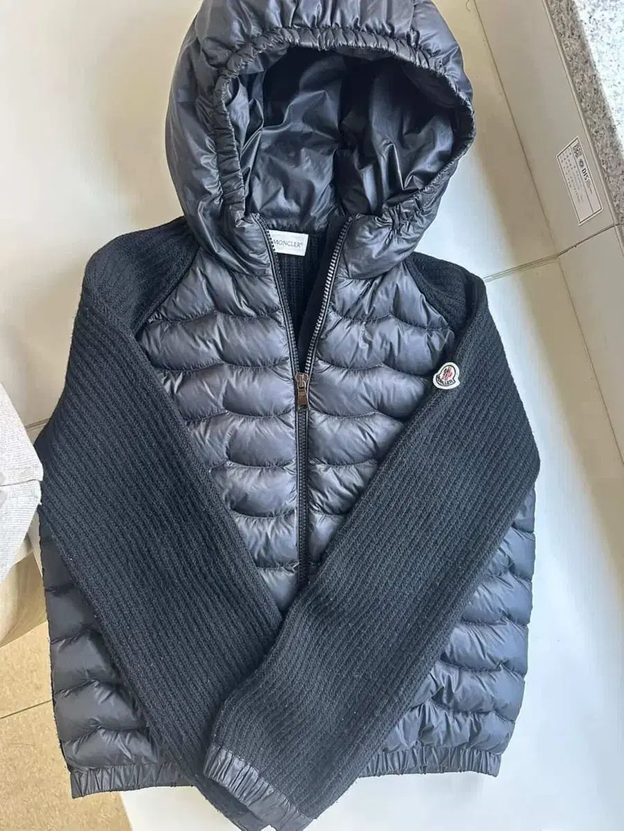 MONCLER モンクレール ニット ダウン ジャケット