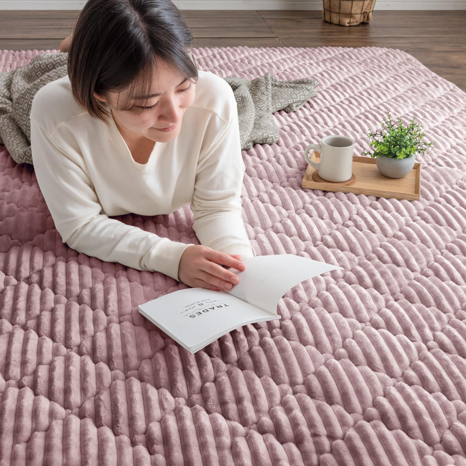 ☆新品☆タンスのゲン ラグ 3畳 190×240cm フランネル キルト ラグマット 洗える 滑り止め 厚手 ホット カーペット 対応 61300052(111958) 8d599b77