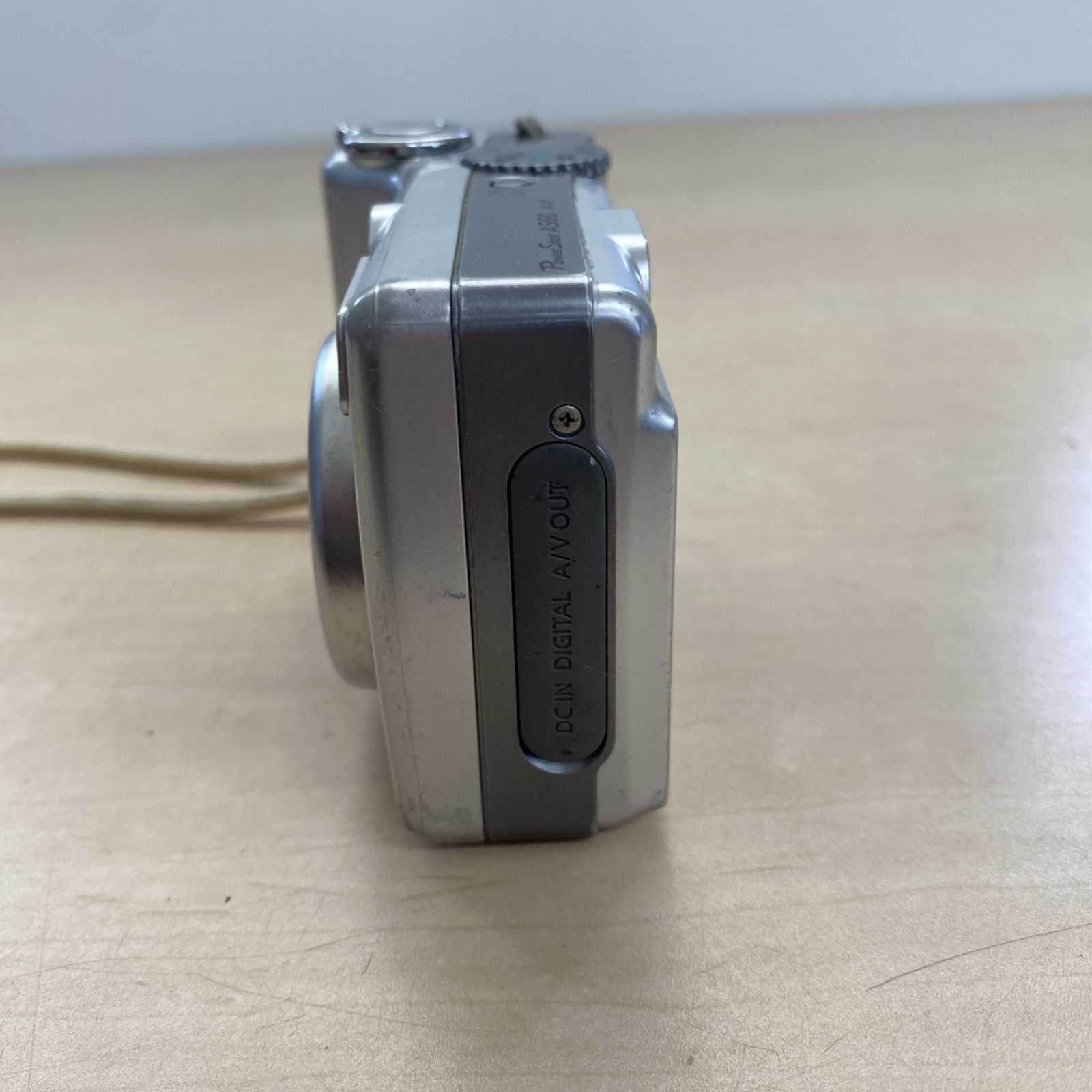 ジャンク品 Canon PowerShot A560 デジカメ デジタルカメラ カメラ