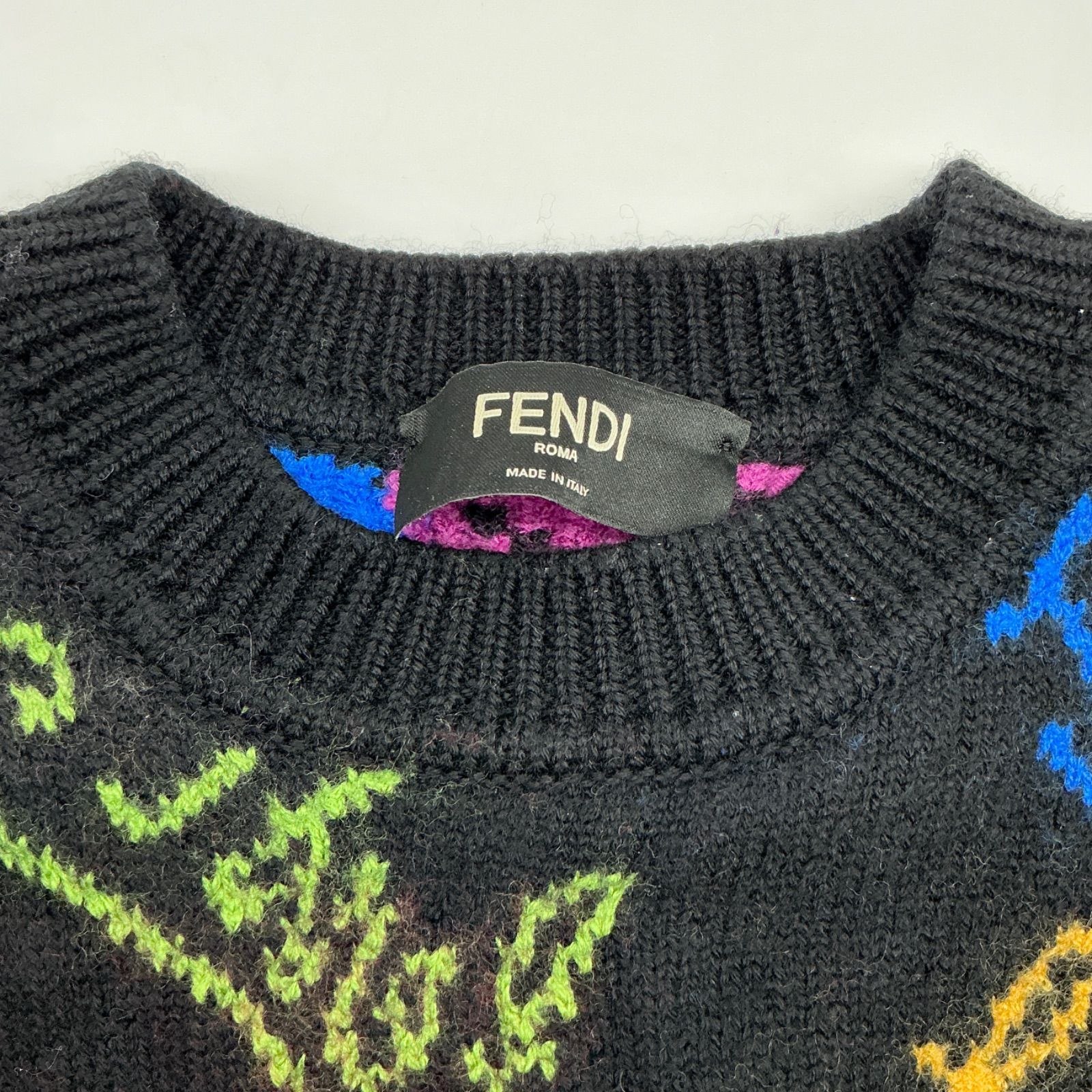 ○FENDI フェンディ ニットセーター Artist Allover アーティスト
