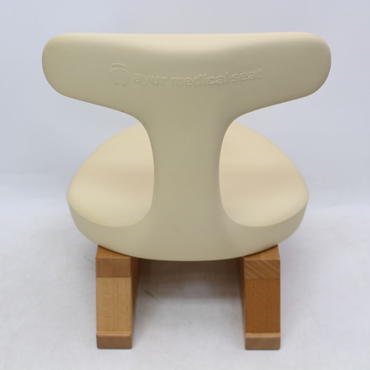 820)【美品/マット付き】アーユル・チェアー あぐらイス ベージュ ayur 