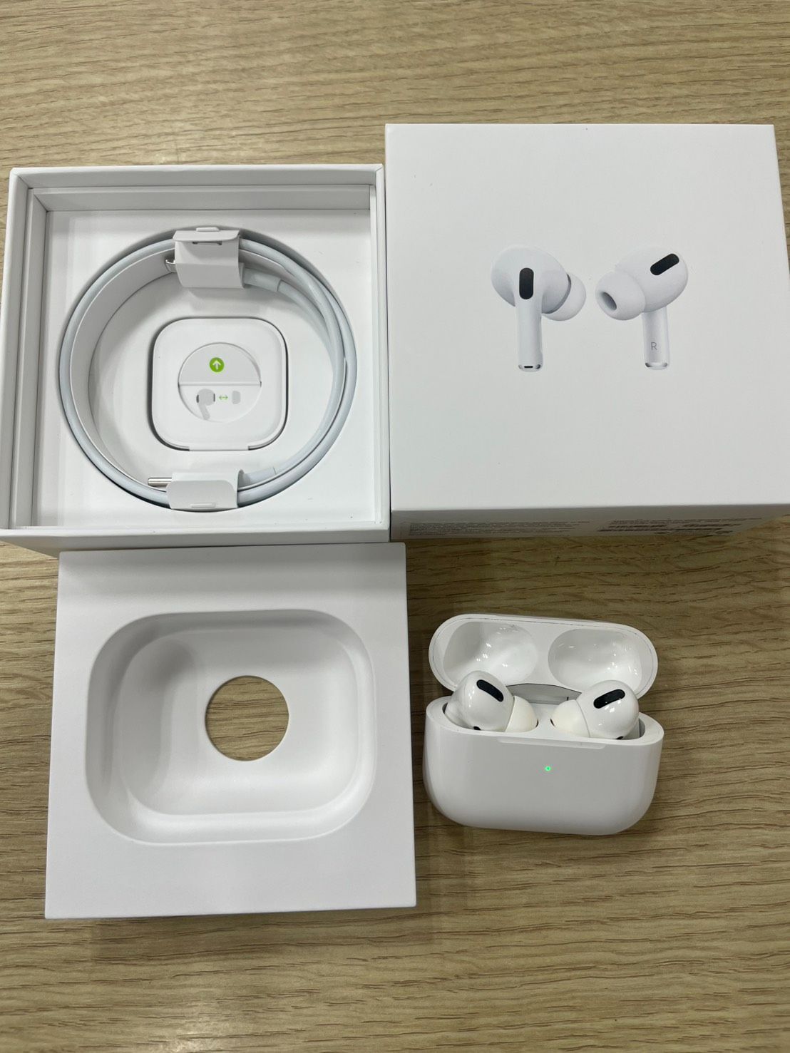 Apple アップル AirPods（A2190） ホワイト 第1世代 - メルカリ