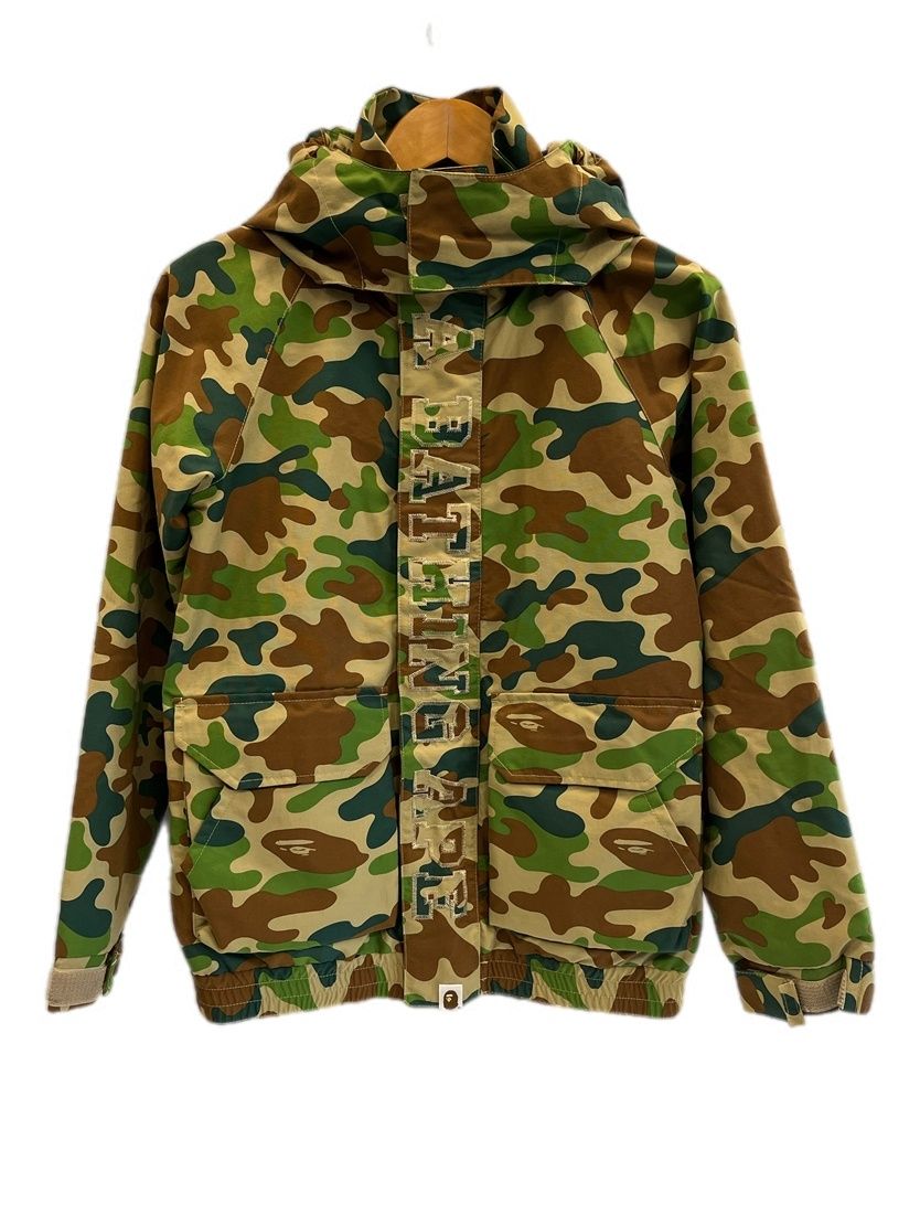 ア ベイシング エイプ A BATHING APE BAPE カモフラ ナイロンジャケット ジャケット カーキ SSサイズ XS 101LT-395