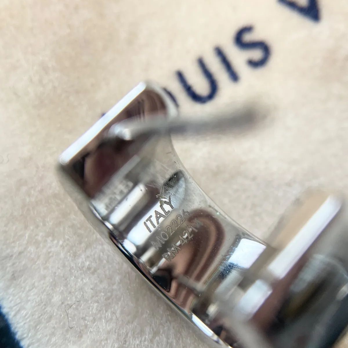 新作】 LOUIS VUITTON ルイヴィトン ヴィトン LVモザイク ピアス