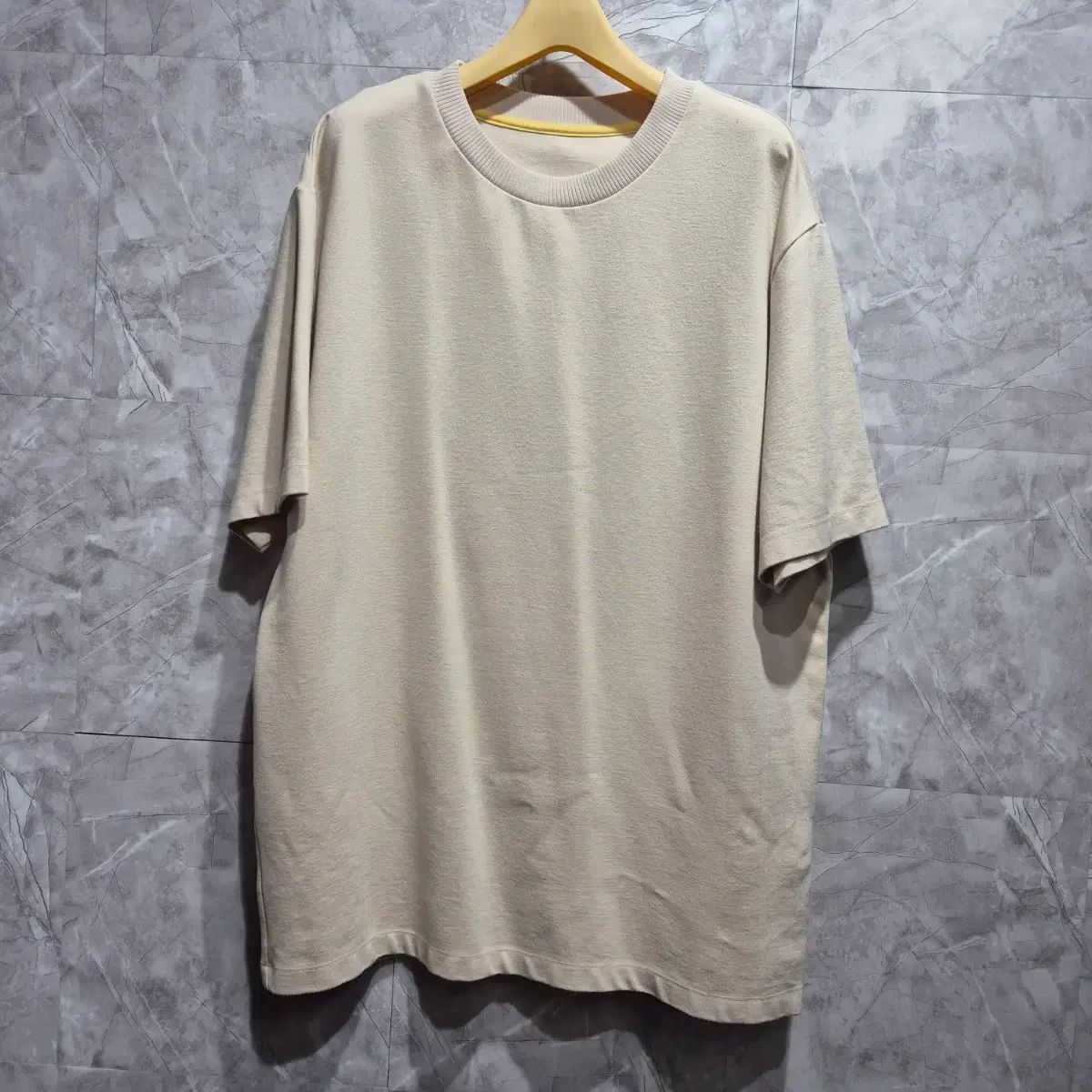 システム ベージュ 半袖 Tシャツ