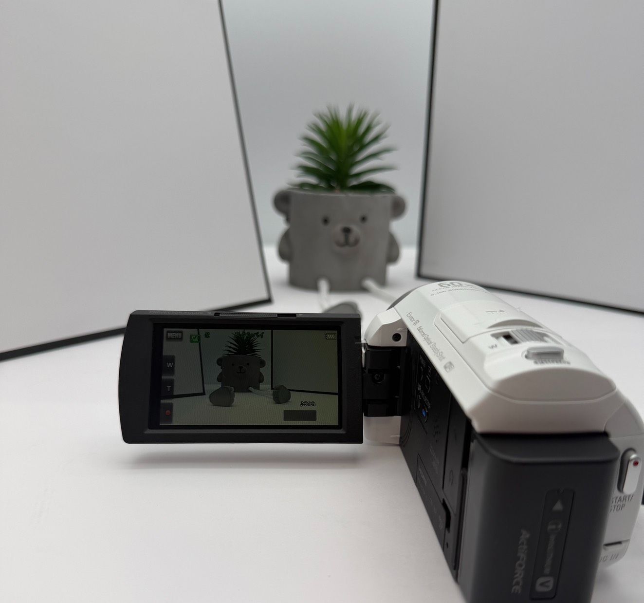 美品 SONY ソニー HDR-PJ540 ホワイト デジタルビデオカメラ ホワイト