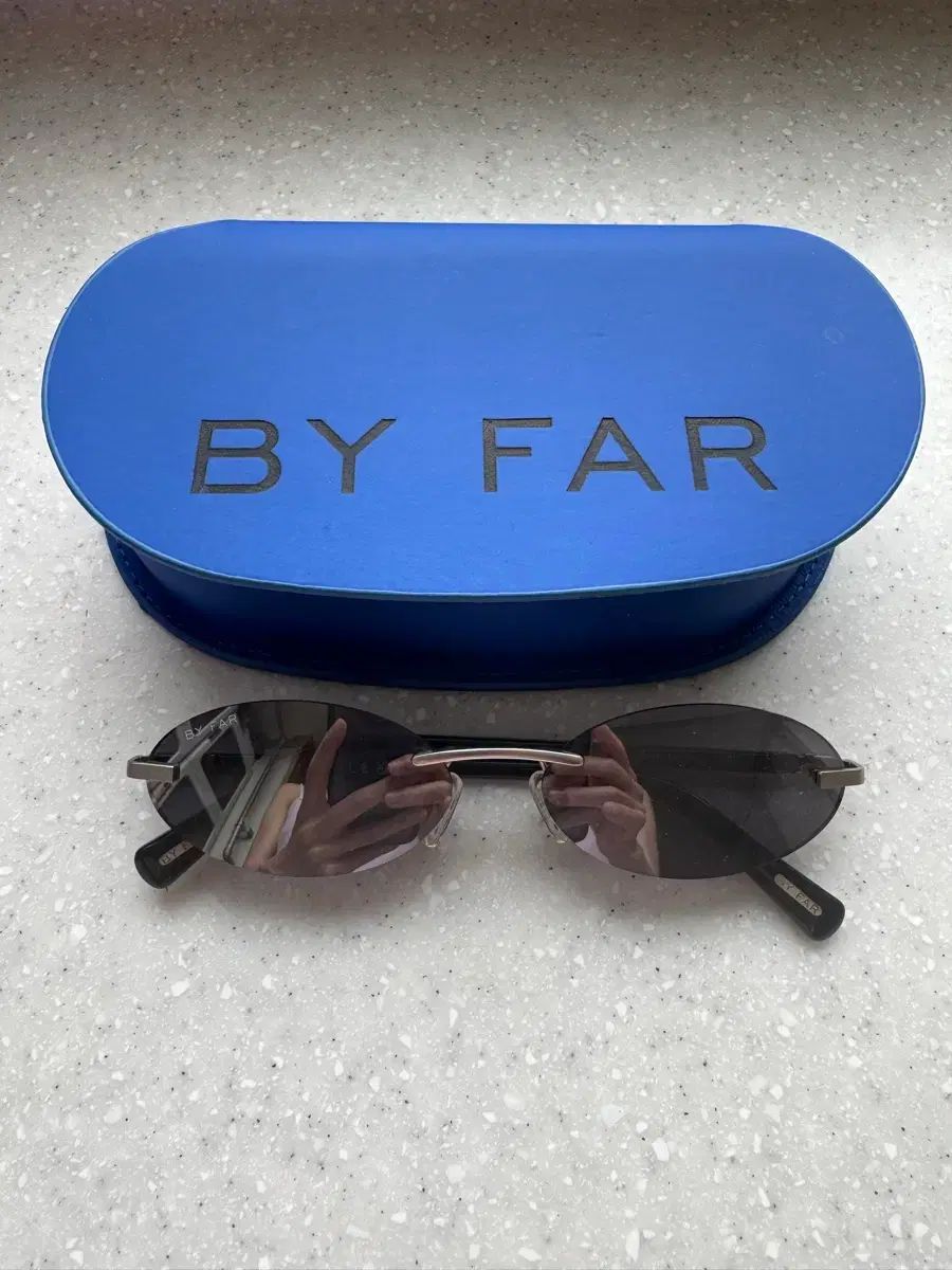 BY FAR バイファー サングラス