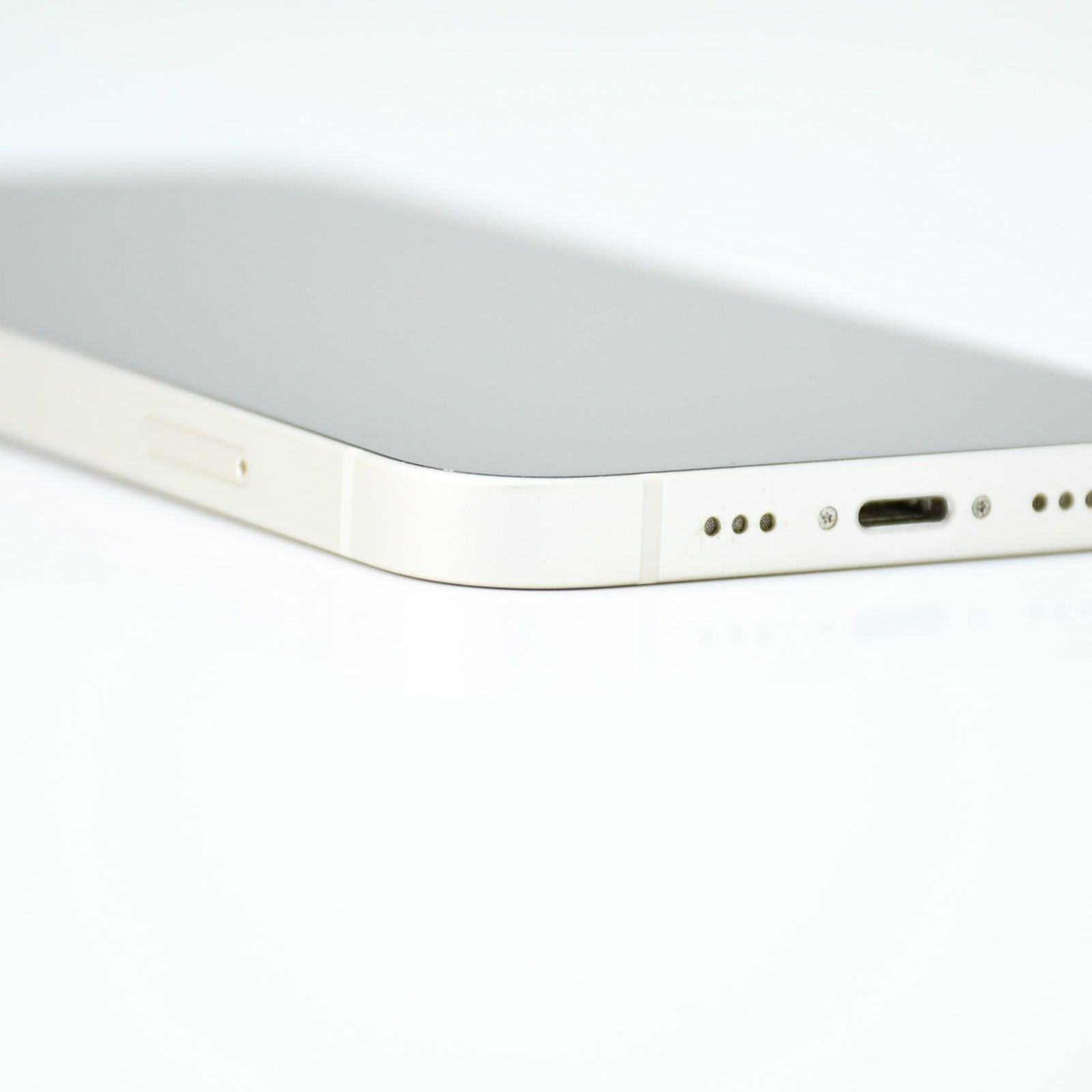 美品＊純正バッテリー最大容量81％】SIMフリー iPhone13 256GB スター