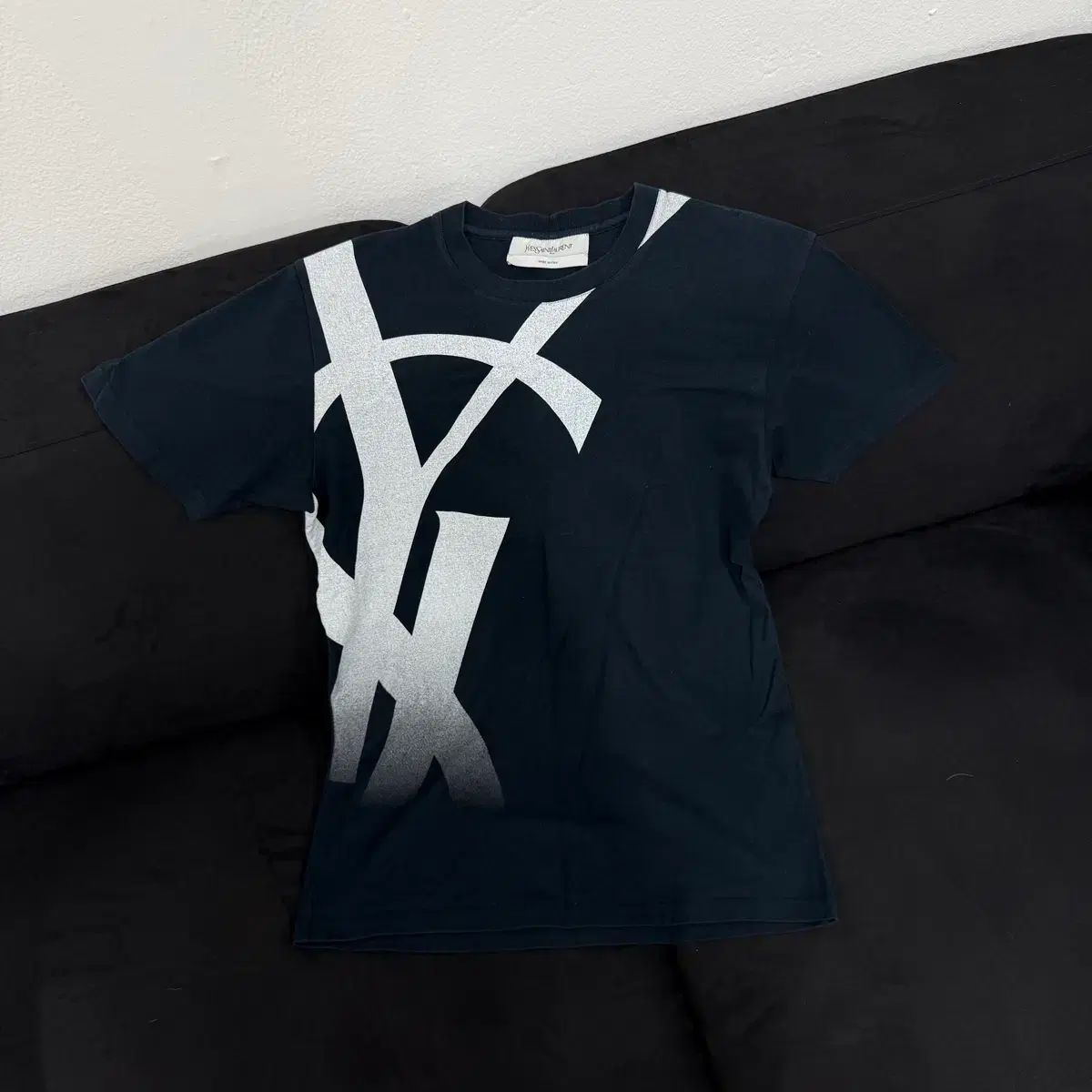M YVES SAINT LAURENT イヴ・サンローラン ビックロゴ 半袖Tシャツ 5,697円