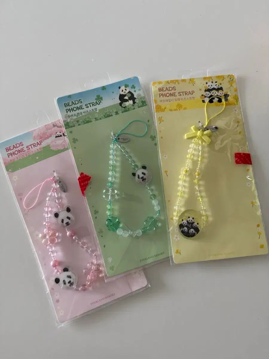 エバーランド パンダビーズ 携帯ストラップ (新品)