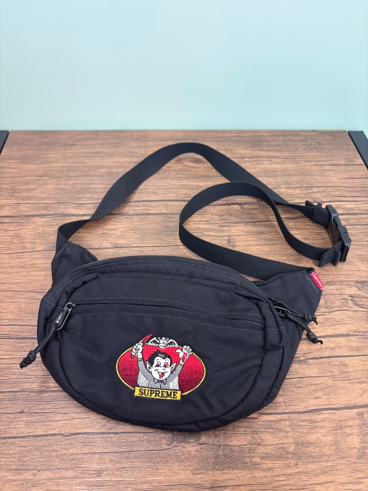 Supreme 21ss Vampire Boy Waist Bag 