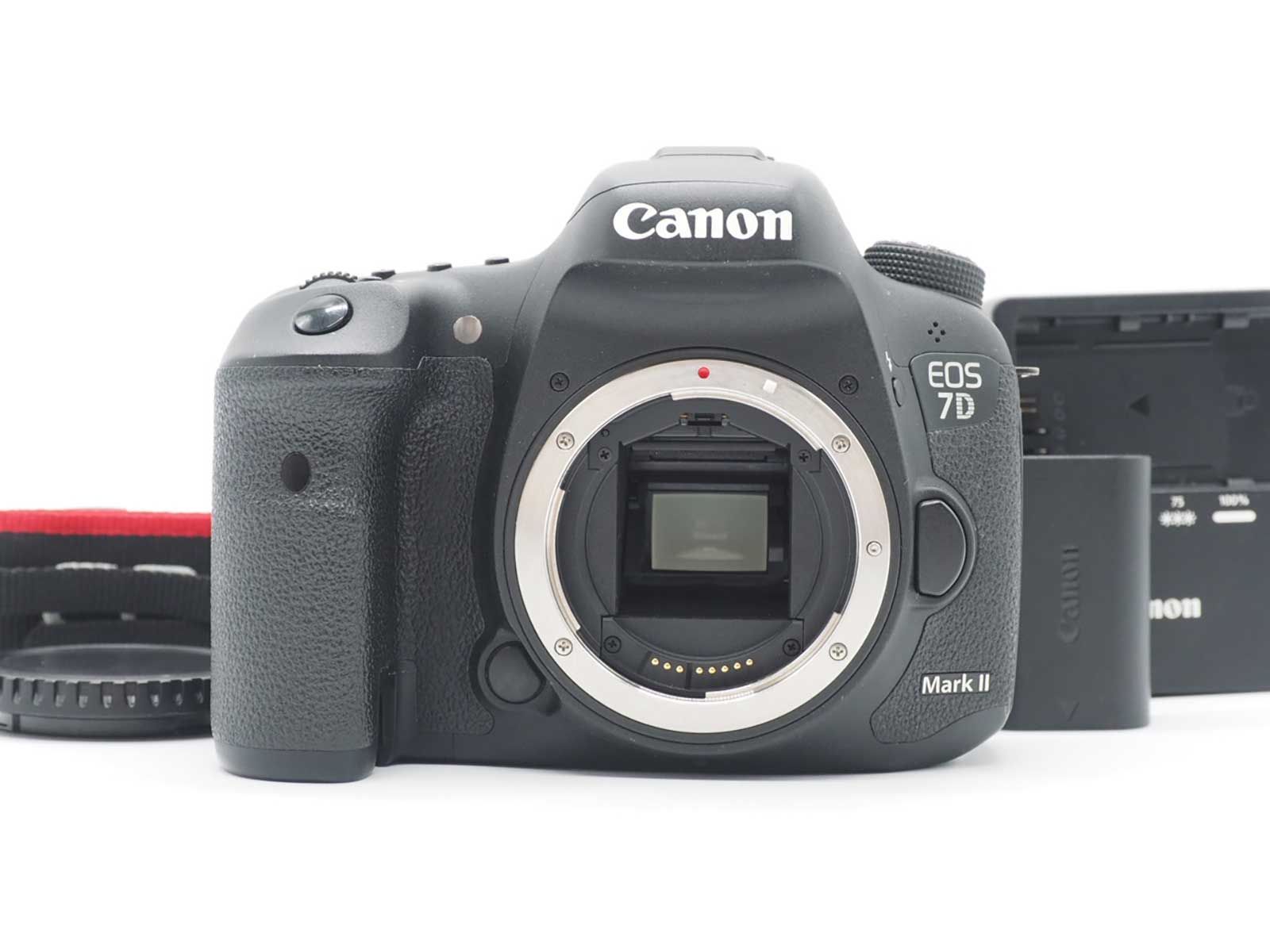 キャノン Canon EOS 7D Mark II 20.2MP Digital SLR Camera 135377 Shots [美品] #Z5636A