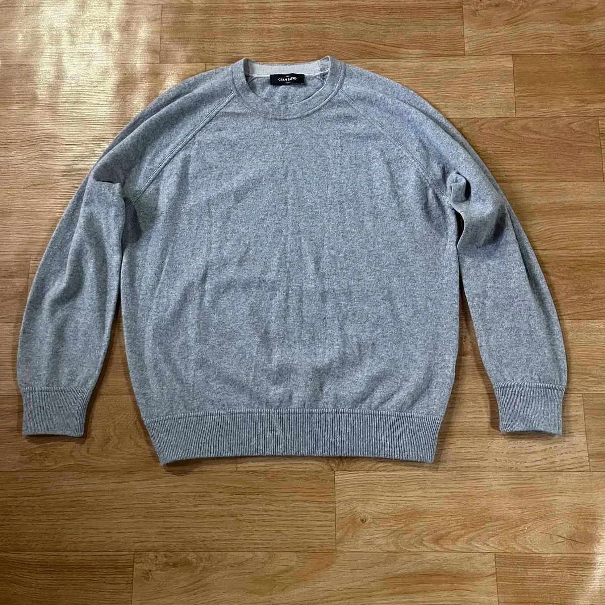 100 グランサッソ カシミア100 ニット