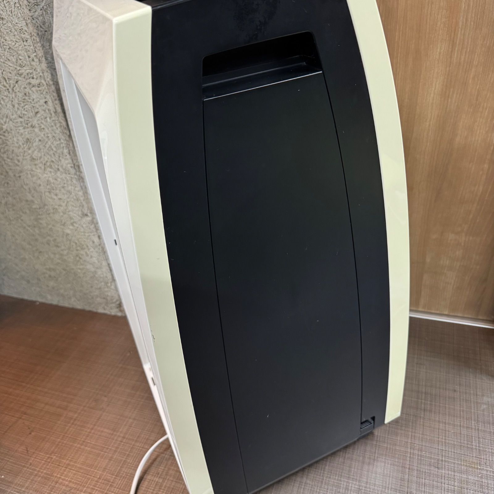 中古】SHARP 除加湿空気清浄機 KC-HD70-W 2018年製 ホワイト シャープ