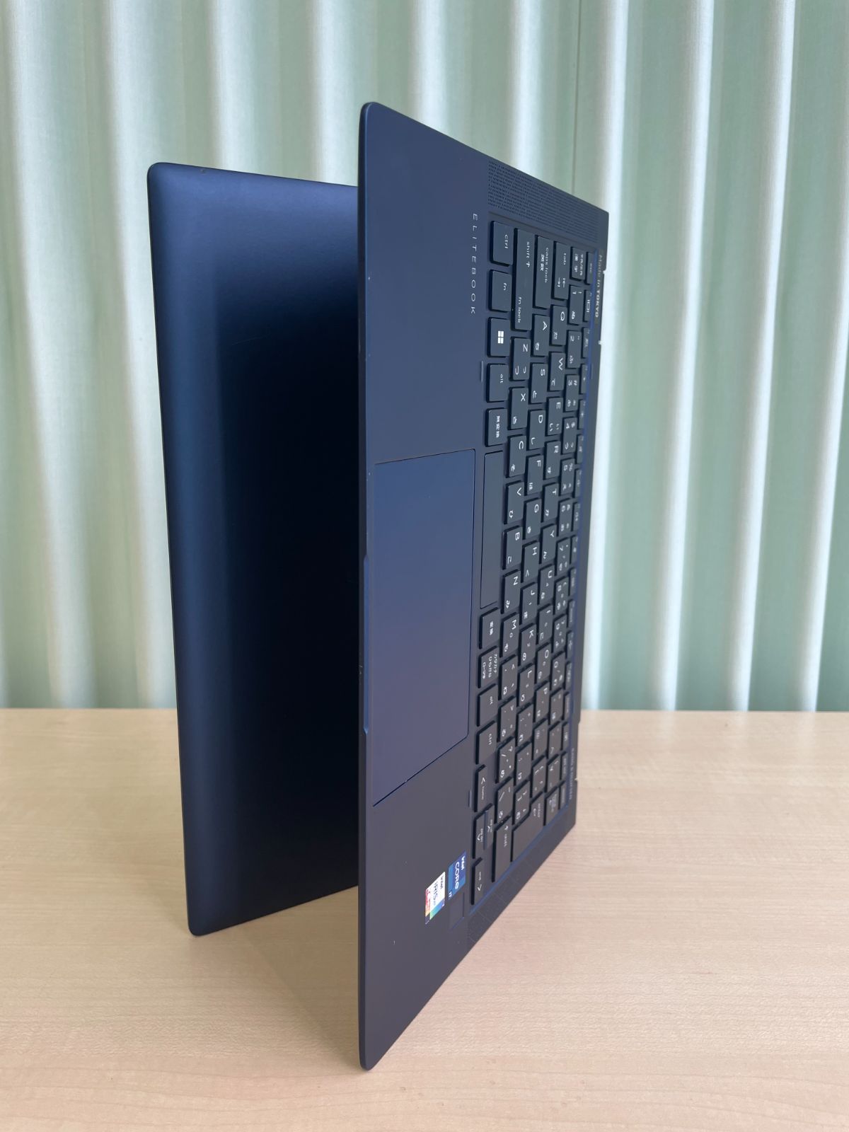 軽量 HP Dragonfly G2 2in1 11世代 i7 512G 16G 軽量 HP Dragonfly G2 2in1 11世代 i7 512G 16G
