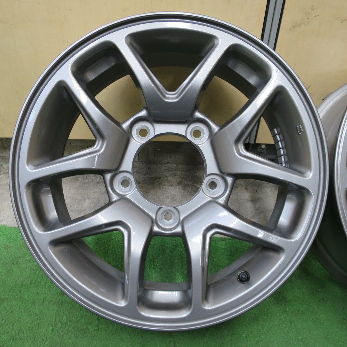 送料無料] キレイ☆スズキ JB64W ジムニー 純正 ホイール 16インチ 16 