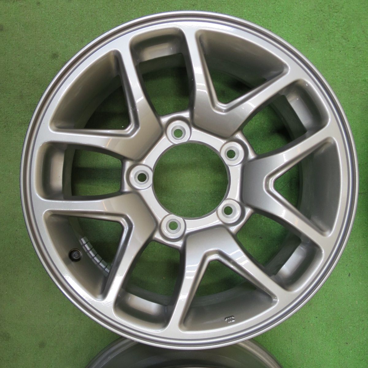 送料無料] キレイ☆スズキ JB64W ジムニー 純正 ホイール 16インチ 16 