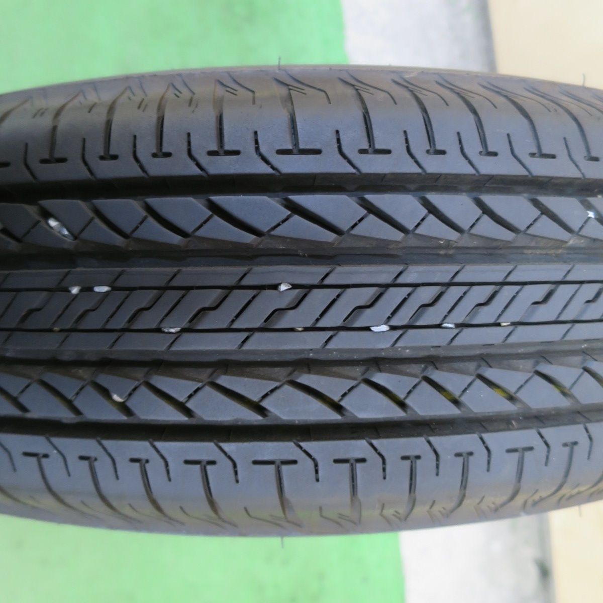 バリ溝！25年！9.5分！1本ジムニー 等 175/80R16 ブリヂストン 