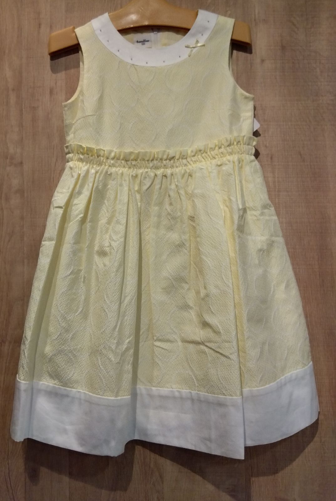 M08　familiar ファミリア 子供服　女の子　120ｃｍ　ワンピース　春夏　イエロー　お出かけ　お嬢様　美品