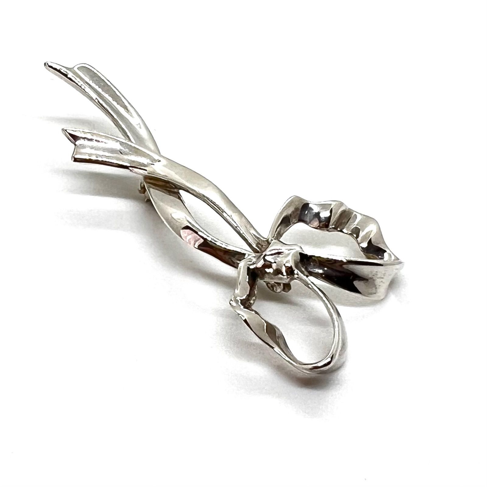美品☆Tiffany&Co. ティファニー ブローチ リボン シルバー SV925