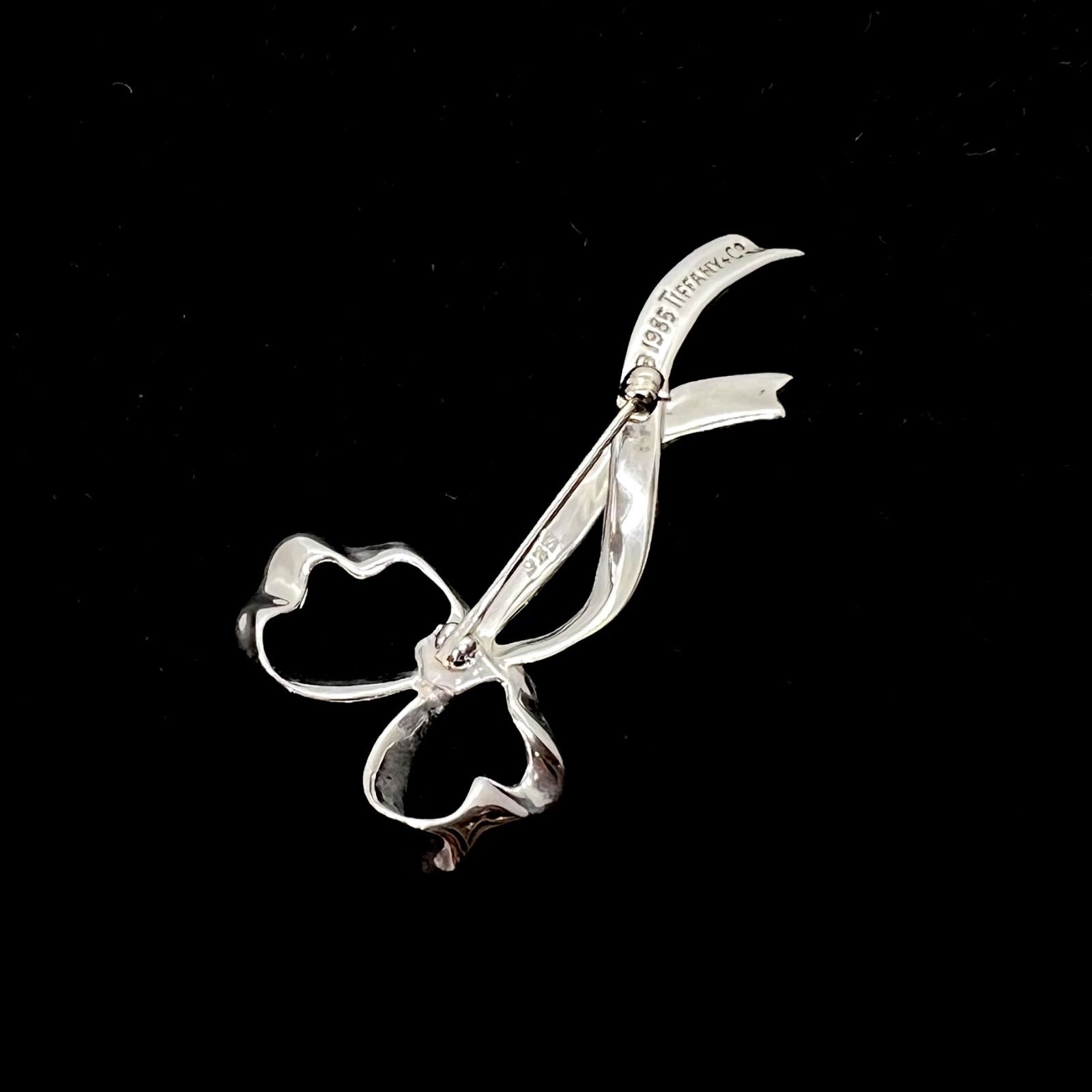 美品☆Tiffany&Co. ティファニー ブローチ リボン シルバー SV925