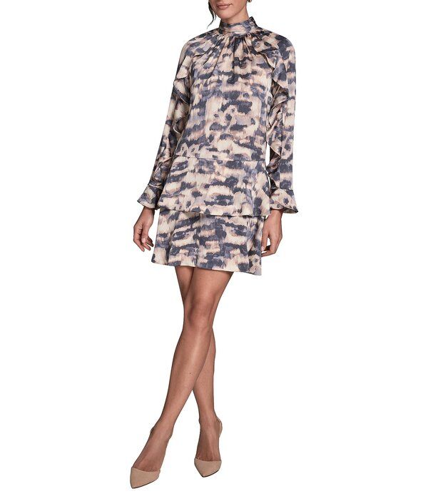 ビーシビージー レディース トップス ワンピース モックネック シフォン プリント ミニ サテン BCBG Hammered Satin Chiffon Printed Mock Neck Long Sleeve Tier Shift Mini Dressof
