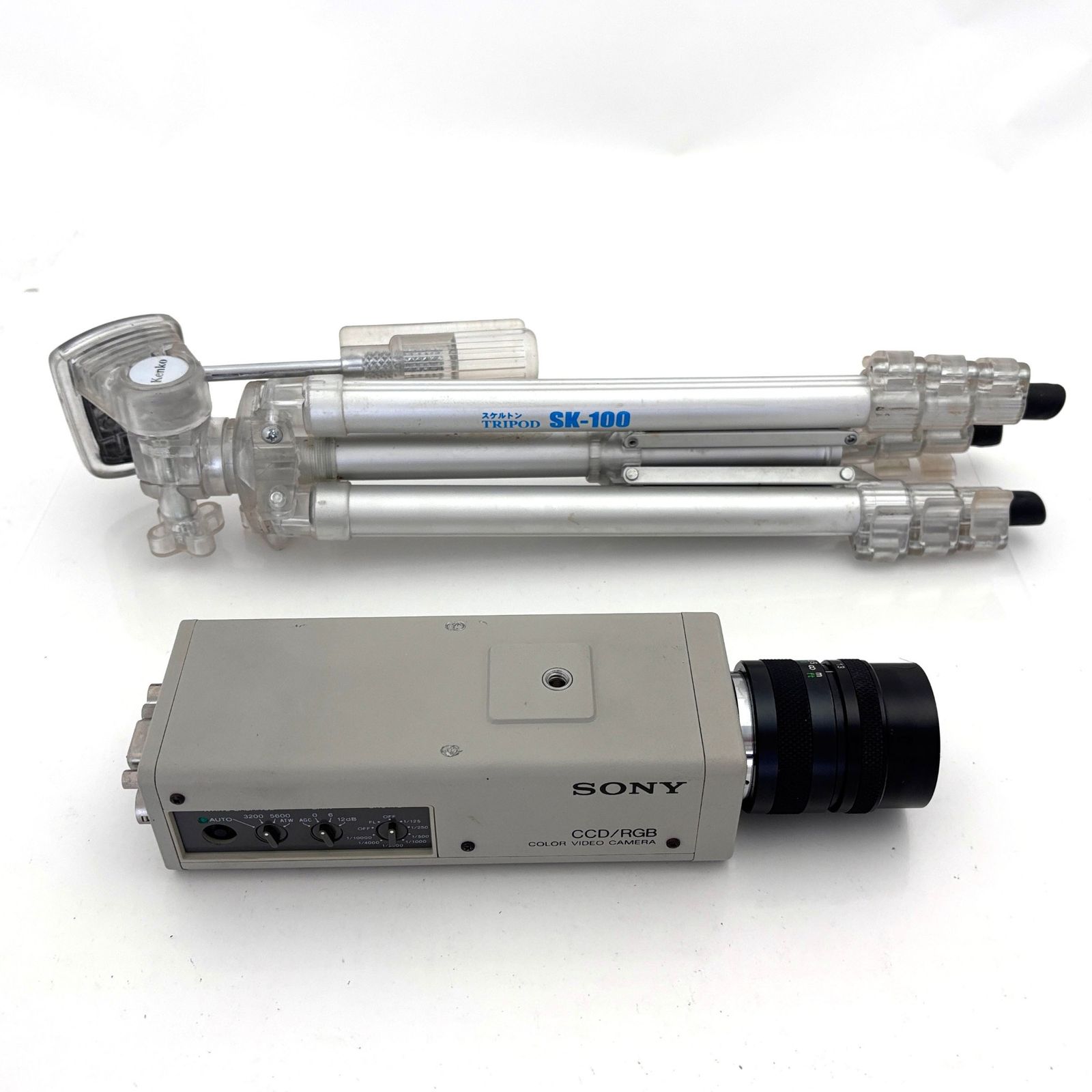 ソニー】SONY CCD-IRIS/RGB Hyper HAD ビデオカメラ+三脚 #T664A