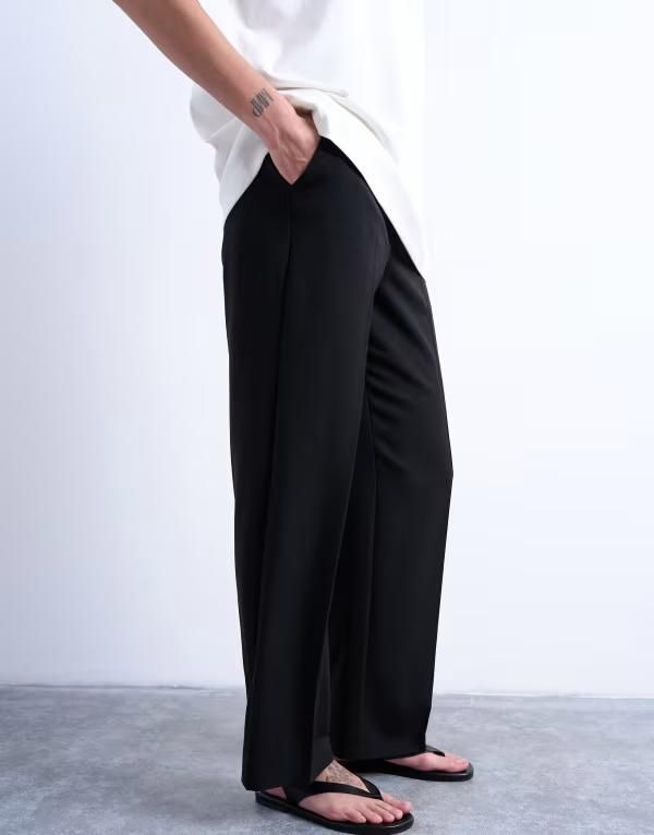 トップショップ レディース ボトムス カジュアルパンツ ストレート プリーツ Topshopleated straight leg pants Black ブラック