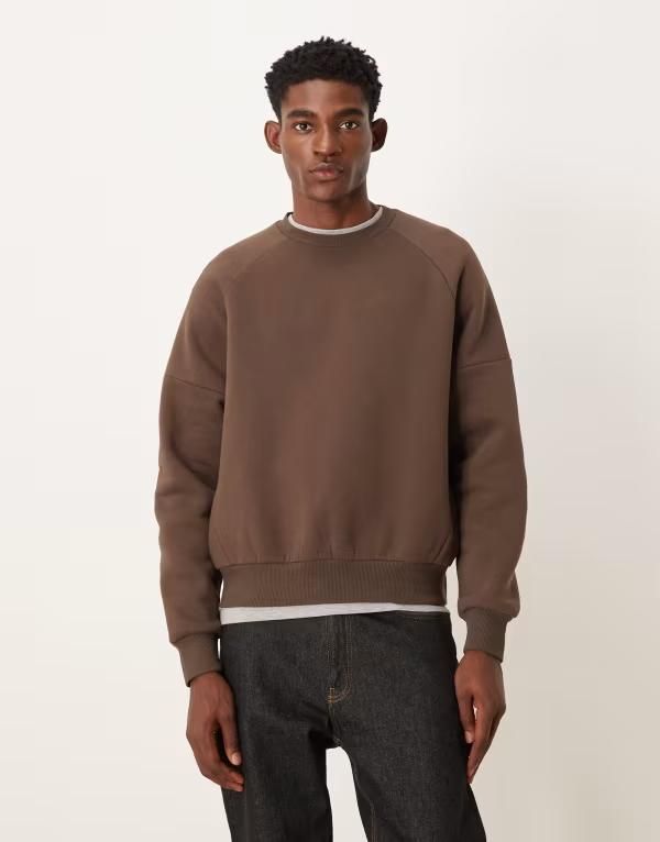 エイソス メンズ アウター パーカー・スウェット スウェット シャツ ASOS DESIGN relaxed sweatshirt Bracken ブラウン
