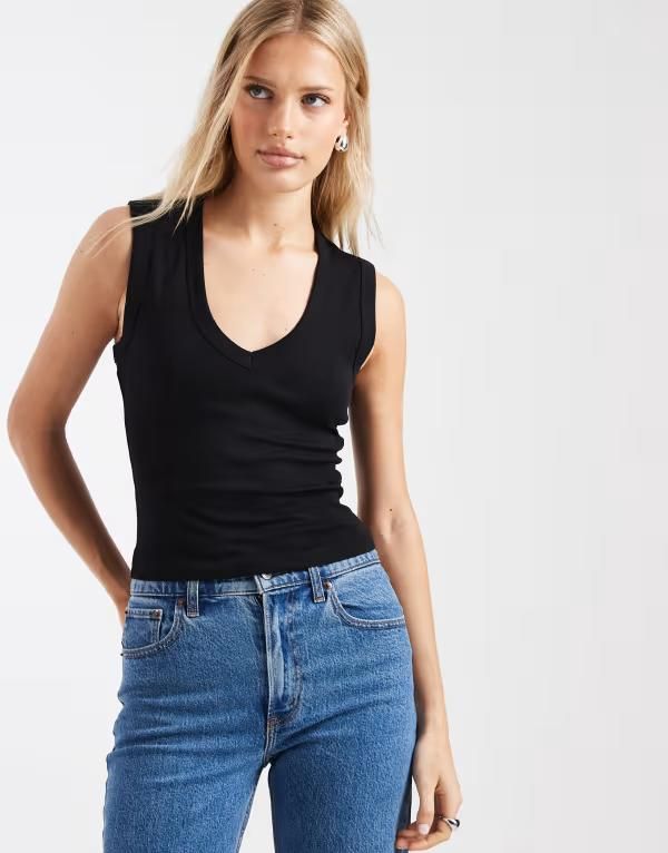 オンリー レディース トップス ベスト Vネック ONLY v neck boxy tank top Black ブラック 7,205円