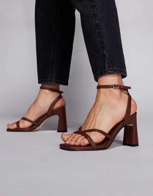 パブリックデザイア レディース シューズ サンダル ヒール Public Desireverleigh block heeled sandals Chocolate チョコレート