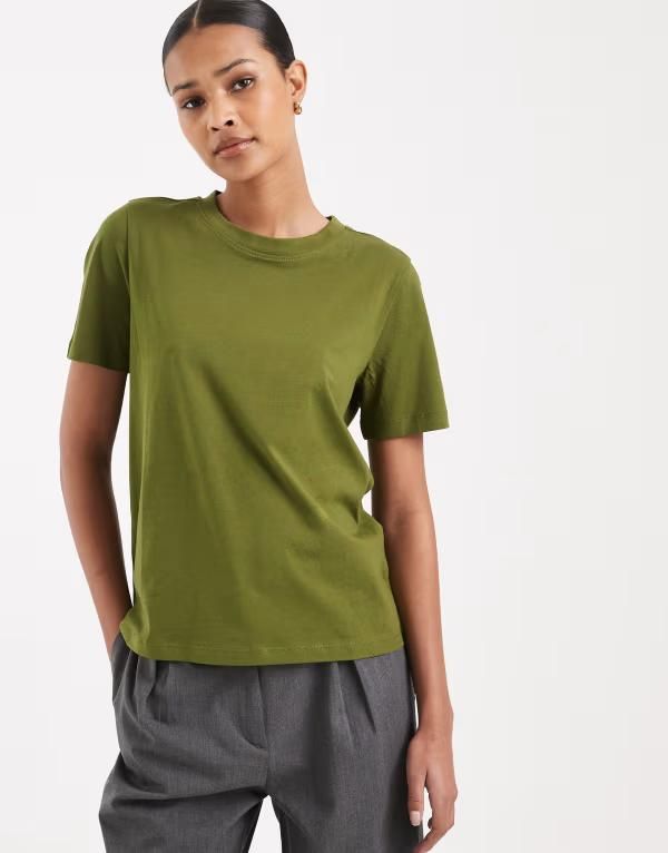 ヴェロモーダ レディース トップス Tシャツ Vero Moda Tshirt in pesto グリーン