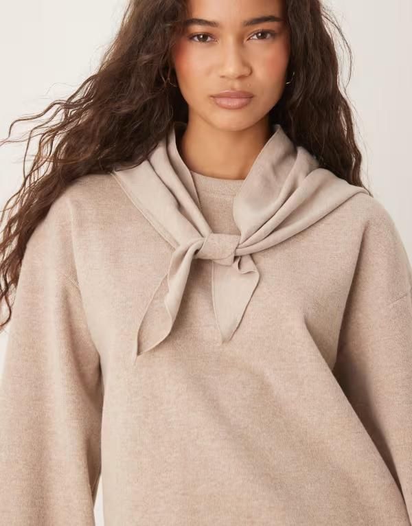 スリードベア レディース アウター ニット・セーター セーター Threadbare soft touch sweater with scarf detail in oat Oat