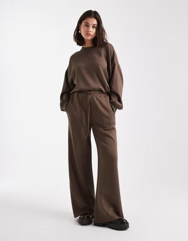 ブレーブソウル レディース ボトムス カジュアルパンツ ストレート スウェットパンツ スキューバ Brave Soul Straight Leg Sweatpants in Taupe in ScubaStyle Fabric Taupe トープ