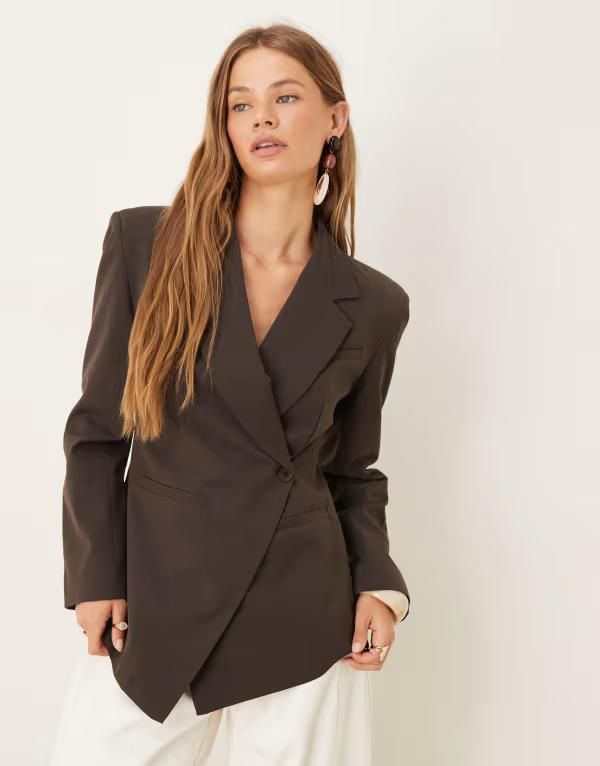 エイソス レディース アウター ジャケット・ブルゾン ブレザー ASOS DESIGN tailored nipped waist blazer with cut away hem in chocolate Chocolate チョコレート