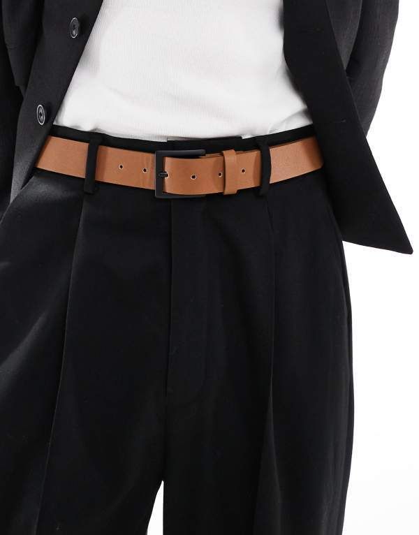エイソス メンズ アクセサリー ベルト コントラスト レザー フェイクレザー ASOS DESIGN faux leather belt with contrast buckle Tan Brown ブラウン