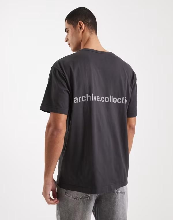 コットンオン メンズ トップス Tシャツ グラフィック Cotton box fitshirt with graphic in washed BLACK ブラック