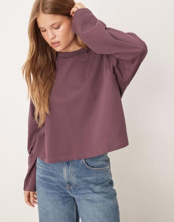 エイソス レディース トップス Tシャツ クロップド ASOS DESIGN long sleeve boxy cropped tshirt in plum Berry プラム