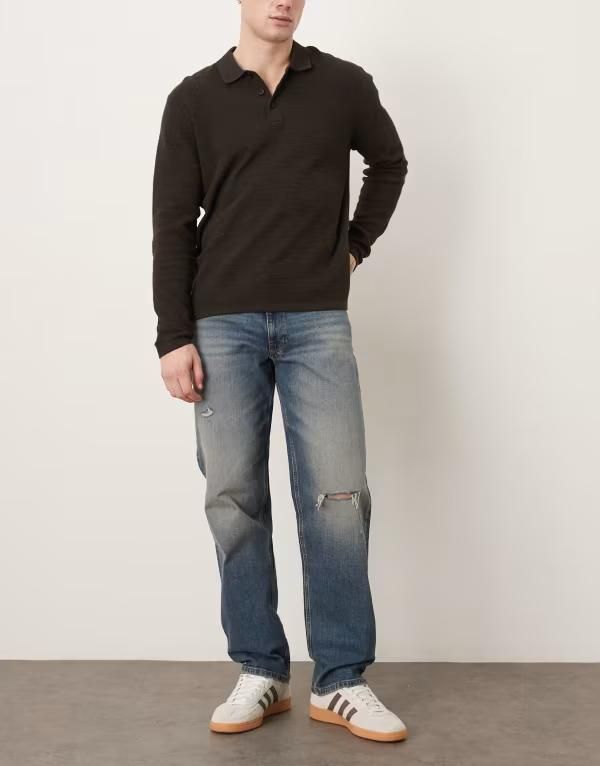 エイソス メンズ ボトムス デニムパンツ ストレート ジーンズ ASOS DESIGN straight leg jeans in light wash blue with knee rips and tint Light blue wash ブルー