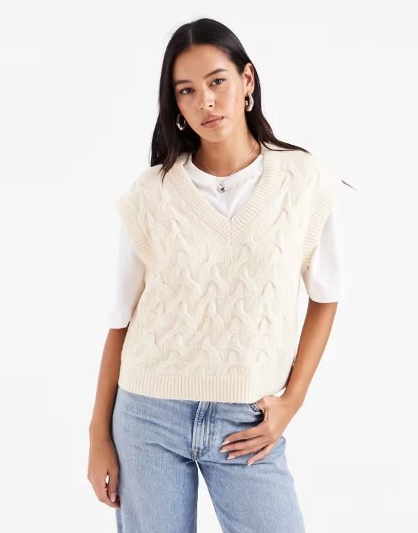 ヴェロモーダ レディース トップス ベスト Vネック ニット Vero Moda textured knit vneck vest in cream Birch クリーム