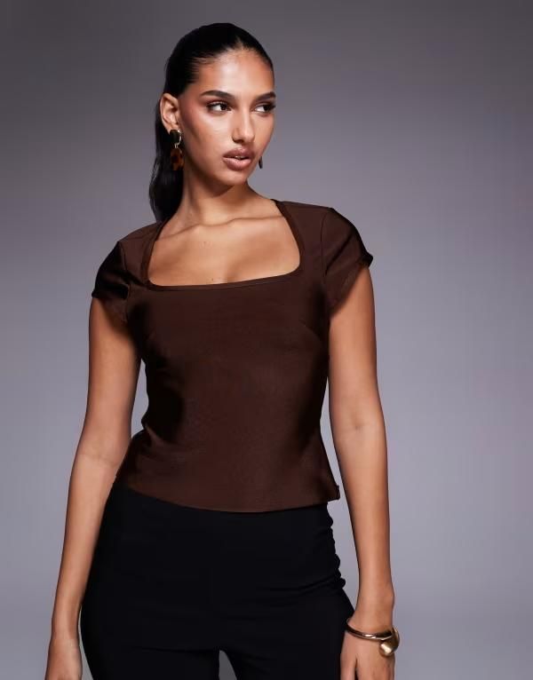 エイソス レディース トップス Tシャツ キャップ ASOS DESIGN bandage cap sleeve square neck top in chocolate チョコレート 10,124円