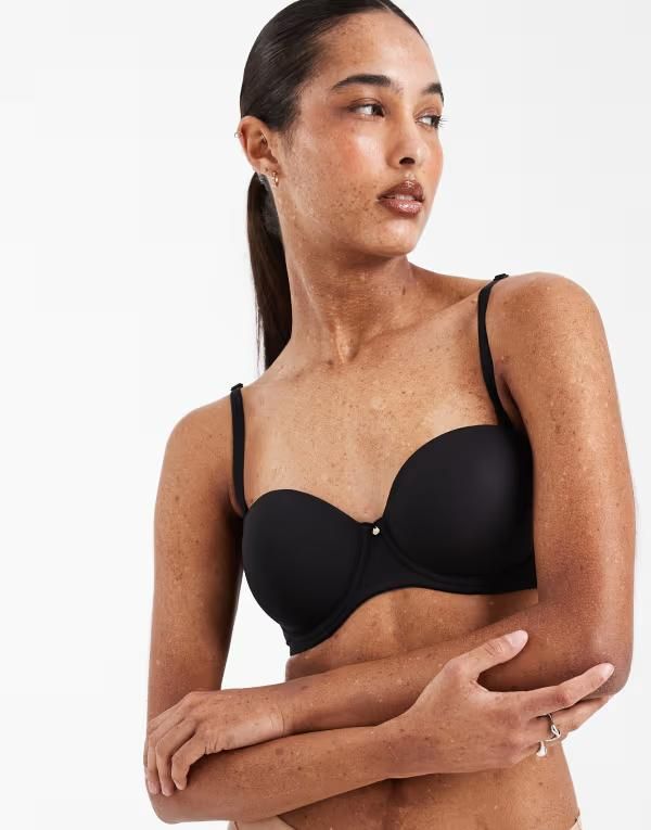 エイソス レディース アンダーウェア ブラジャー ストラップレス ASOS DESIGN molded multiway strapless bra with charm detail and embossed straps Black ブラック