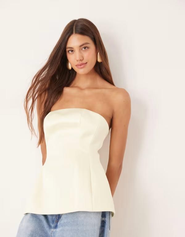 エイソス レディース トップス Tシャツ サテン ASOS DESIGN Premium structured satin peplum hem bandeau top in buttermilk